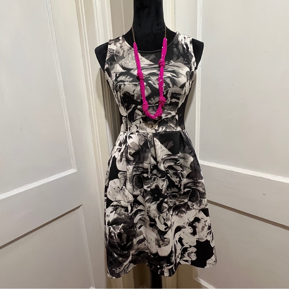 Apt. 9 Monochrome Floral Midi Dress